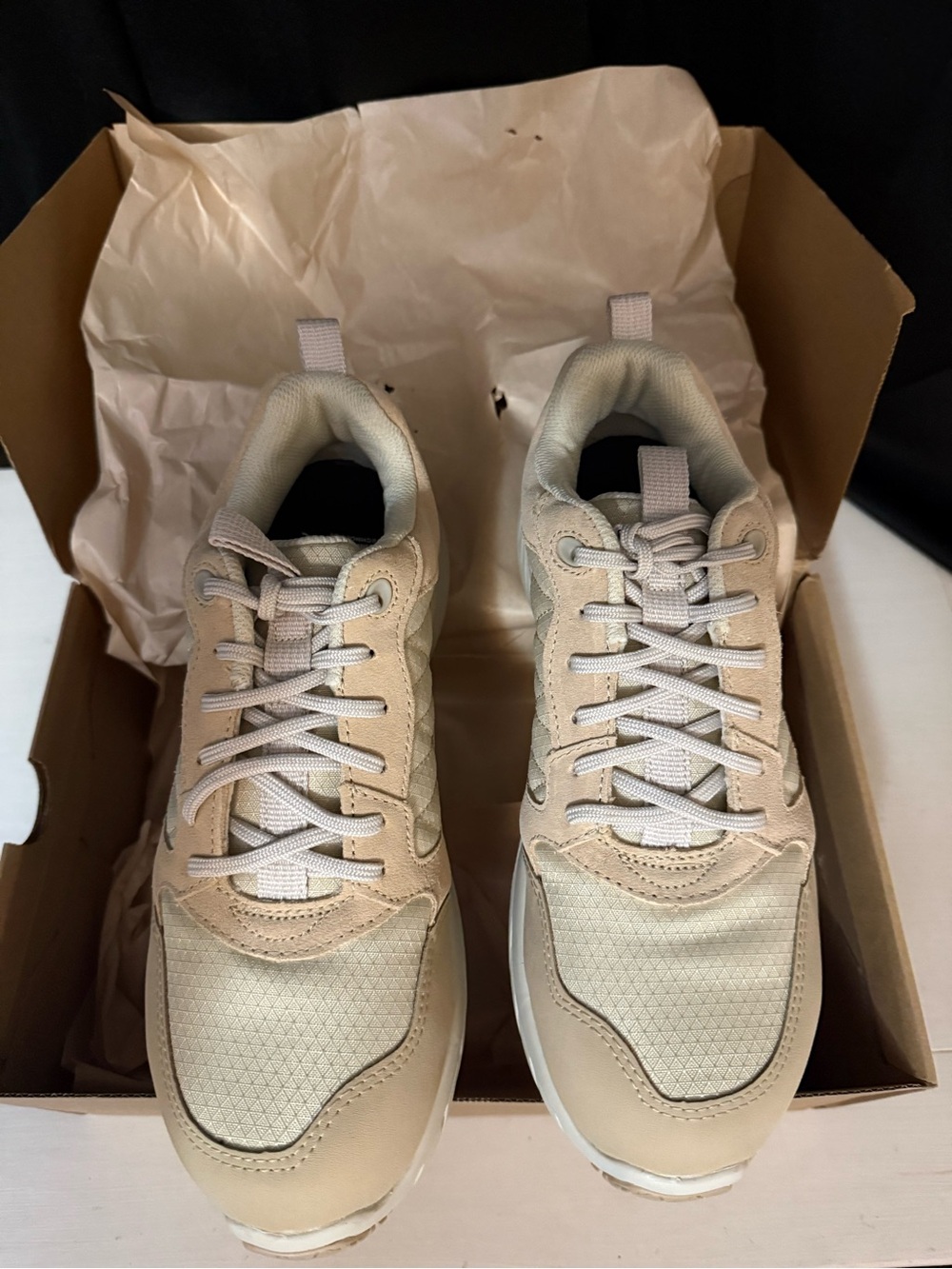 Merrell Women's Beige/Tan Athletic Sneakers